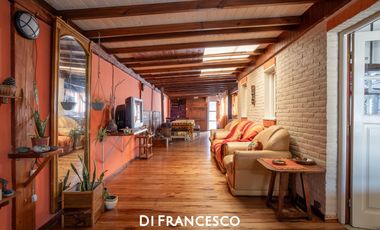 Casa con dependencia en venta en Pinamar - Barrio San José