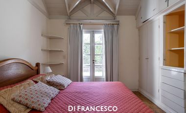 Casa con dependencia en venta en Pinamar - Barrio San José