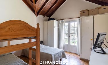 Casa con dependencia en venta en Pinamar - Barrio San José