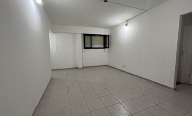 Amplio Departamento de 2 Ambientes
