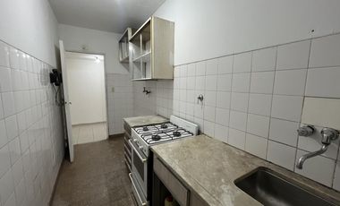 Amplio Departamento de 2 Ambientes