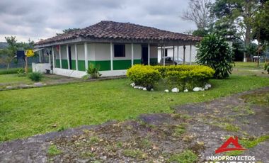 Finca ganadera en Arabia, Pereira