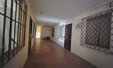 EDIFICIO COMERCIAL Y RESIDENCIAL EN CUMBRES 3ER SECTOR