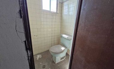 EDIFICIO COMERCIAL Y RESIDENCIAL EN CUMBRES 3ER SECTOR