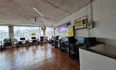 EDIFICIO COMERCIAL Y RESIDENCIAL EN CUMBRES 3ER SECTOR