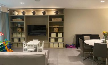 VILLA VENTA EN ARBOLEDA
