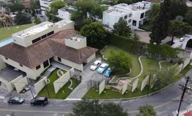 CASA EN VENTA EN JARDINES COLONIALES