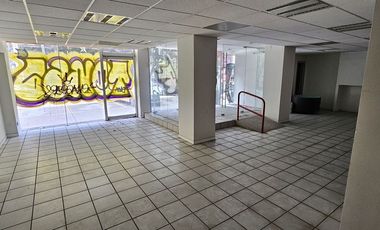 Local comercial en venta en planta baja en colonia Escandón, CDMX.