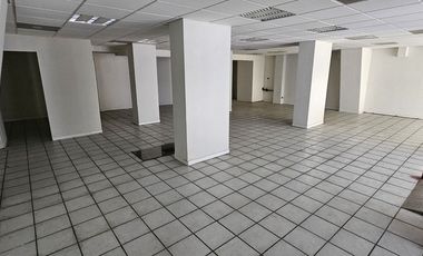Local comercial en venta en planta baja en colonia Escandón, CDMX.