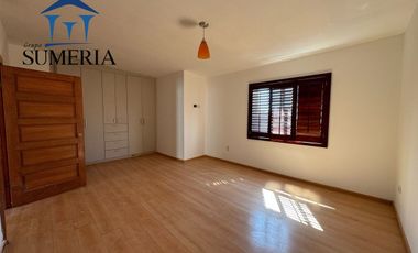 Venta de casa con alberca RECIEN REMODELADA en Haciendas del Valle