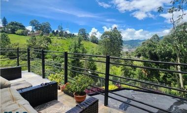 Espectacular casa ubicada en Caldas