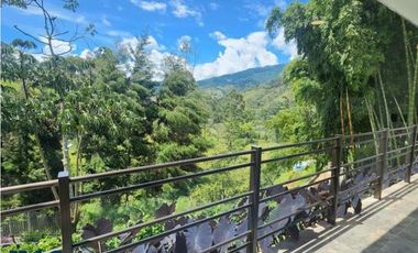 Espectacular casa ubicada en Caldas