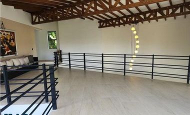 Espectacular casa ubicada en Caldas