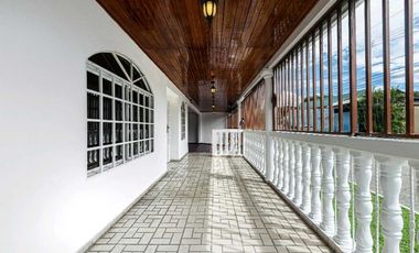 SE VENDE CASA REMODELADA EN VILLA RICA, RIO ABAJO 334M2 JP