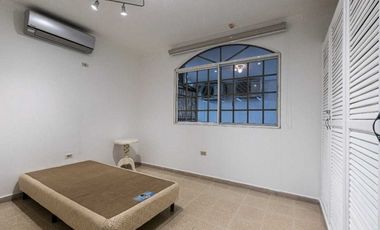 SE VENDE CASA REMODELADA EN VILLA RICA, RIO ABAJO 334M2 JP