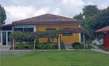 VENDO FINCA MUY CERCA A LA VIA CONDINA PEREIRA