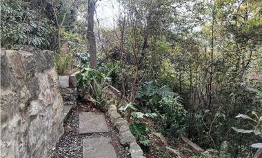 CASA EN VENTA CON APTO EN SANTA ANA