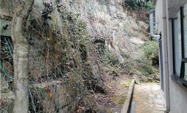 CASA EN VENTA CON APTO EN SANTA ANA