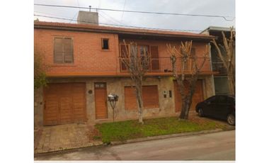 Venta Casa al Frente y 1 al Fondo  - 517 entre 4 y 5