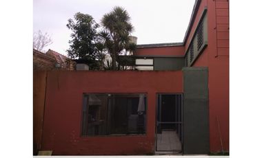 Venta Casa al Frente y 1 al Fondo  - 517 entre 4 y 5