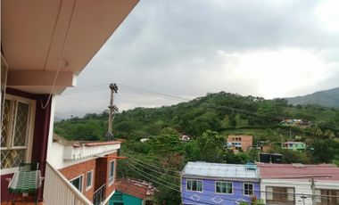 Maat vende Casa urbana Villeta-Cayunda Alto, 101m2 $440Millones