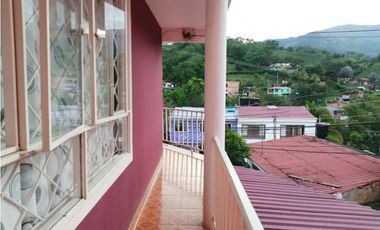 Maat vende Casa urbana Villeta-Cayunda Alto, 101m2 $440Millones