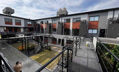 Departamento Tipo Casa en venta en Lanus Este