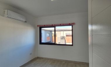 Departamento Tipo Casa en venta en Lanus Este