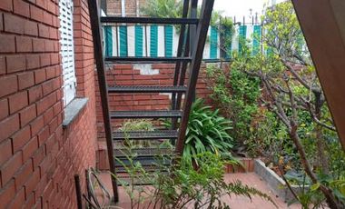 Casa PH en venta en Ezpeleta Este