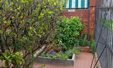 Casa PH en venta en Ezpeleta Este