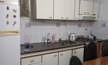 Casa PH en venta en Ezpeleta Este