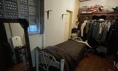 Casa en venta en Isidro Casanova