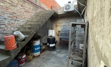 Casa en venta en Isidro Casanova