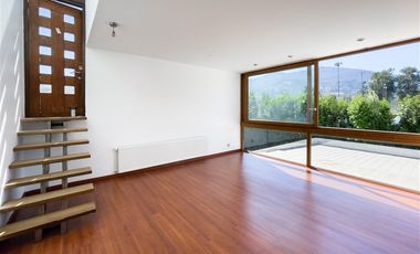 Casa en Arriendo en Lo Beltran, Vitacura