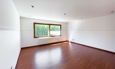 Casa en Arriendo en Lo Beltran, Vitacura