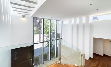 Casa en Arriendo en Lo Beltran, Vitacura