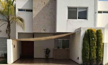 CASA EN VENTA EN CONDOMINIO LA QUERENCIA AL NORPONIENTE DE AGUASCALIENTES
