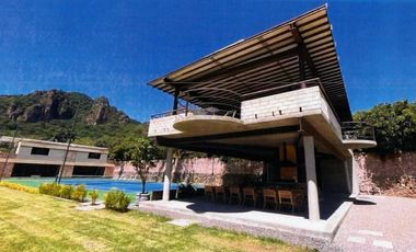 CASA DE CAMPO NUEVA EN VENTA EN COTO TEPOZTLAN.