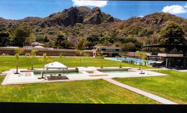 CASA DE CAMPO NUEVA EN VENTA EN COTO TEPOZTLAN.