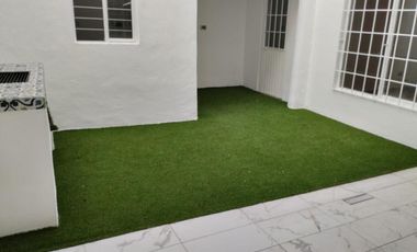 CASA EN VENTA RECIEN REMODELADA, EN RESIDENCIAL DEL VALLE II AL PONIENTE DE AGS.