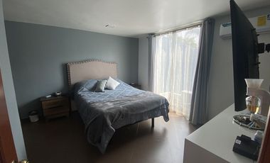 CASA EN VENTA EN ECHEGARAY, REMODELADA.