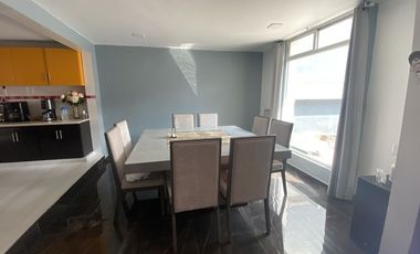CASA EN VENTA EN ECHEGARAY, REMODELADA.