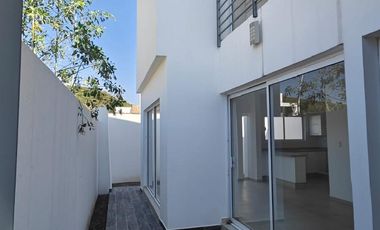 🏡 Casa en El Encino Residencial & Golf