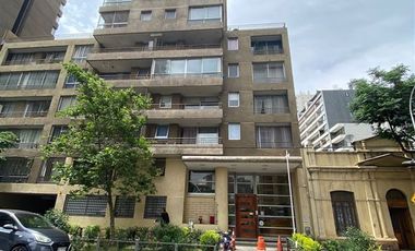 Departamento en Venta en Metro Irarrázaval, Edificio Alto Vicuña I