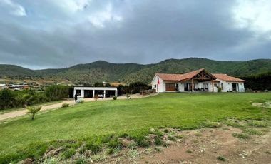 Se Vende Hermosa Parcela Con 2 Casas En Padre Hurtado