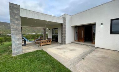 Se Vende Hermosa Parcela Con 2 Casas En Padre Hurtado