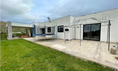 Se Vende Hermosa Parcela Con 2 Casas En Padre Hurtado