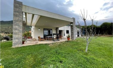 Se Vende Hermosa Parcela Con 2 Casas En Padre Hurtado