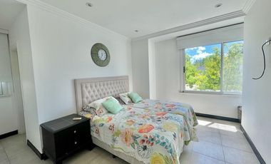 Casa en 3 plantas con bajada náutica privada al Lago - Barrio exclusivo en Nordelta