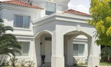 Casa en 3 plantas con bajada náutica privada al Lago - Barrio exclusivo en Nordelta